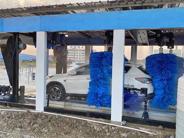 隧道通過式自動洗車機(jī)